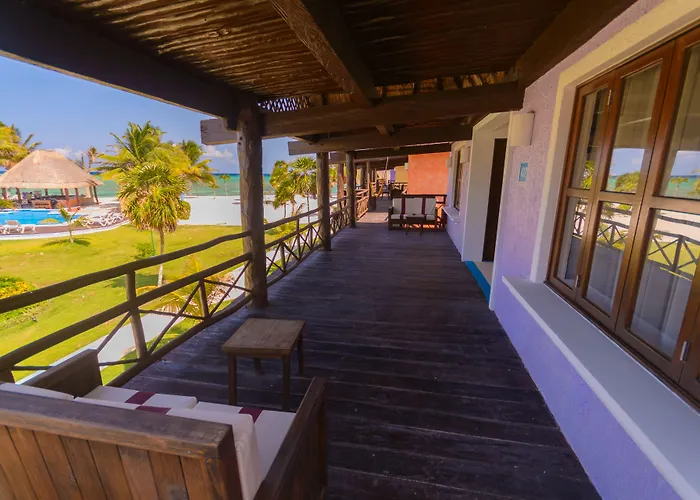 Pavoreal Hotel 4*
