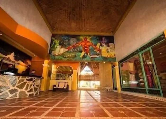 Pavoreal Hotel 4*